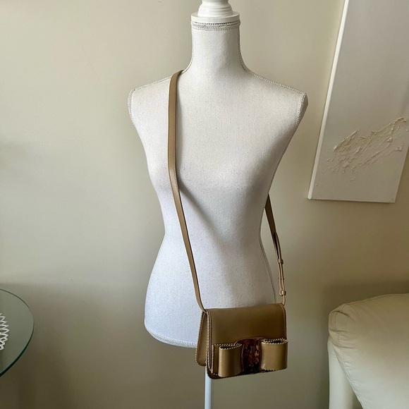 Salvatore Ferragamo Vara Bow Small Leather Crossbody Bag Camel w Gold Accent New - Picture 10 of 16